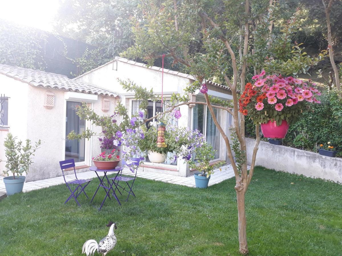 לינה וארוחת בוקר מאנדליה-לה-נאפול Dans Un Jardin Bb Et Jacuzzi מראה חיצוני תמונה