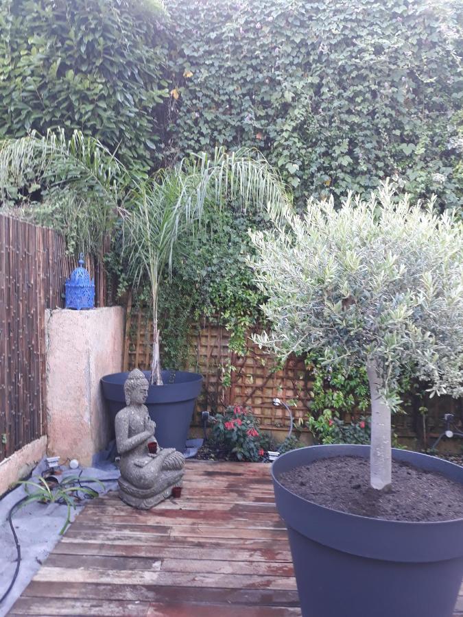 לינה וארוחת בוקר מאנדליה-לה-נאפול Dans Un Jardin Bb Et Jacuzzi מראה חיצוני תמונה