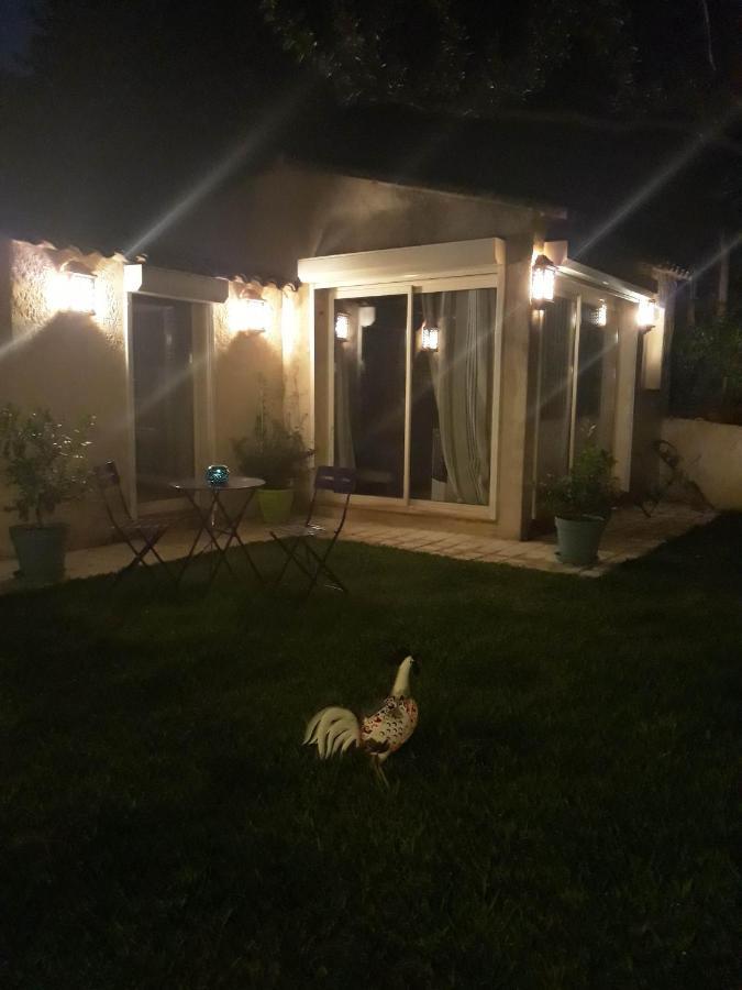 לינה וארוחת בוקר מאנדליה-לה-נאפול Dans Un Jardin Bb Et Jacuzzi מראה חיצוני תמונה